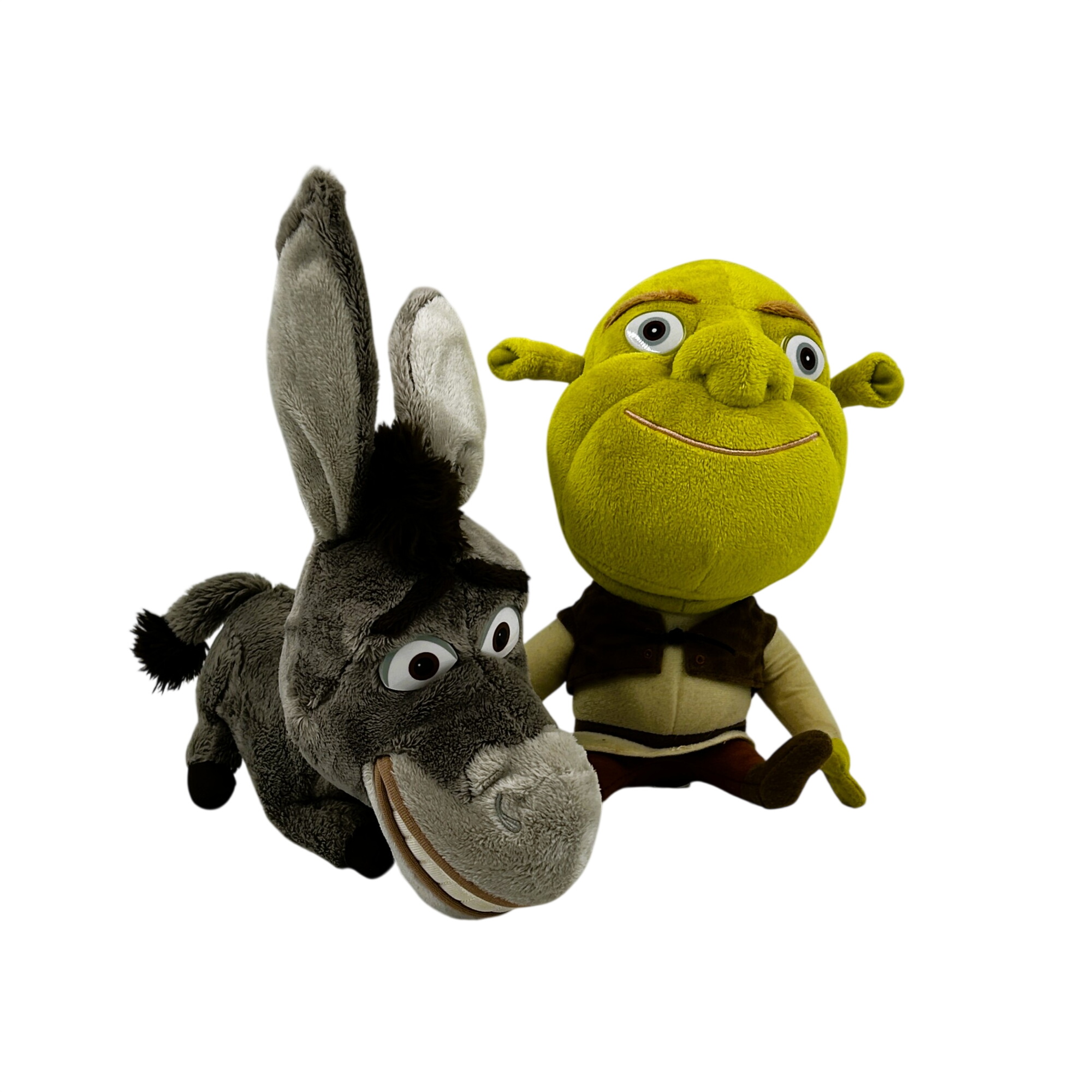 Duo peluches Shrek et l’âne - le tandem le plus drôle du marais Bon état - 15,00 € Duo peluches Shrek et l’âne - le tandem le plus drôle du marais Bon état reconditionné disponible sur Label Emmaüs
