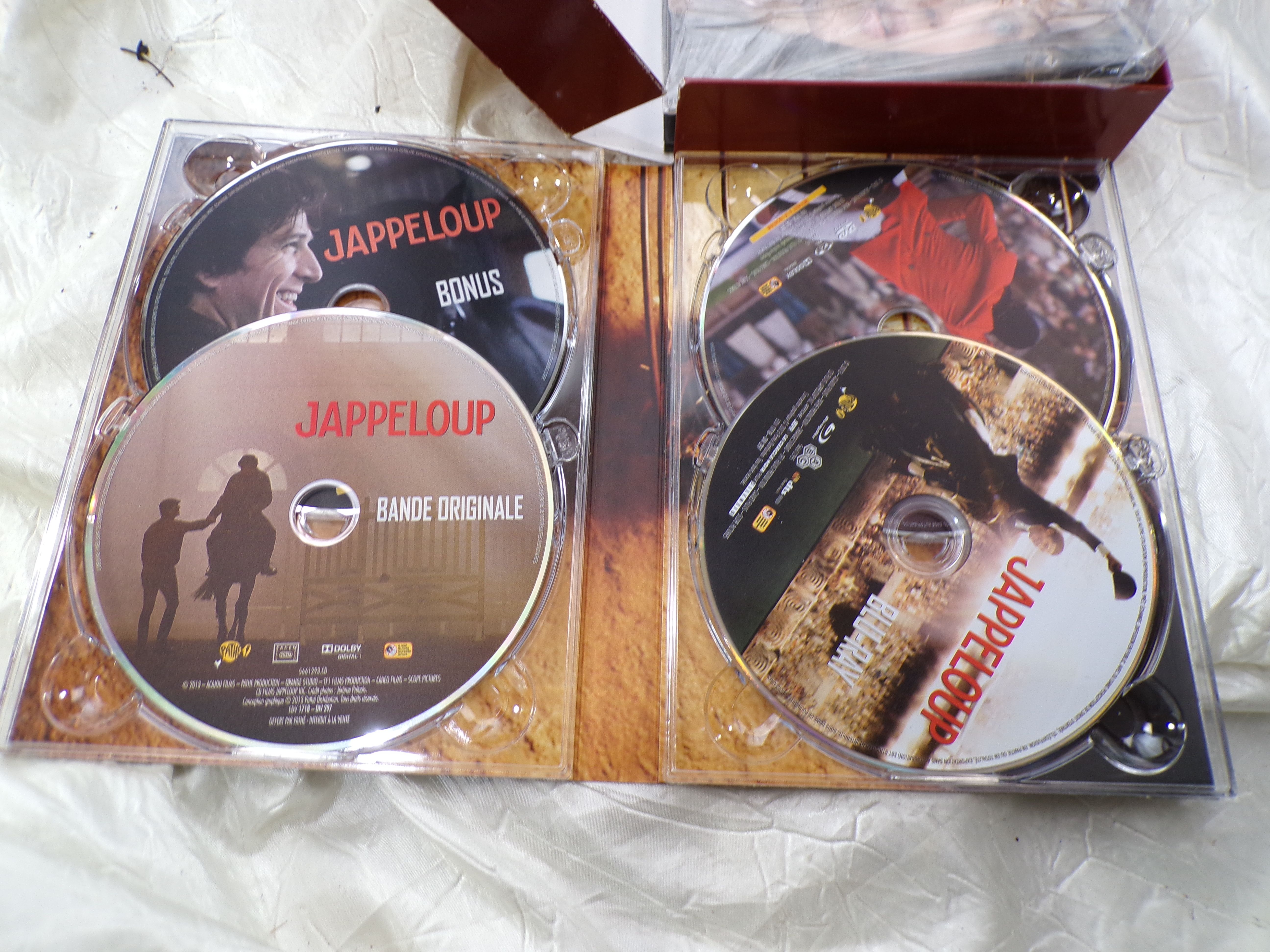 Voir photo 4 de DVD Jappeloup Édition Prestige DVD Jappeloup Édition Prestige Très bon état reconditionné photo 4