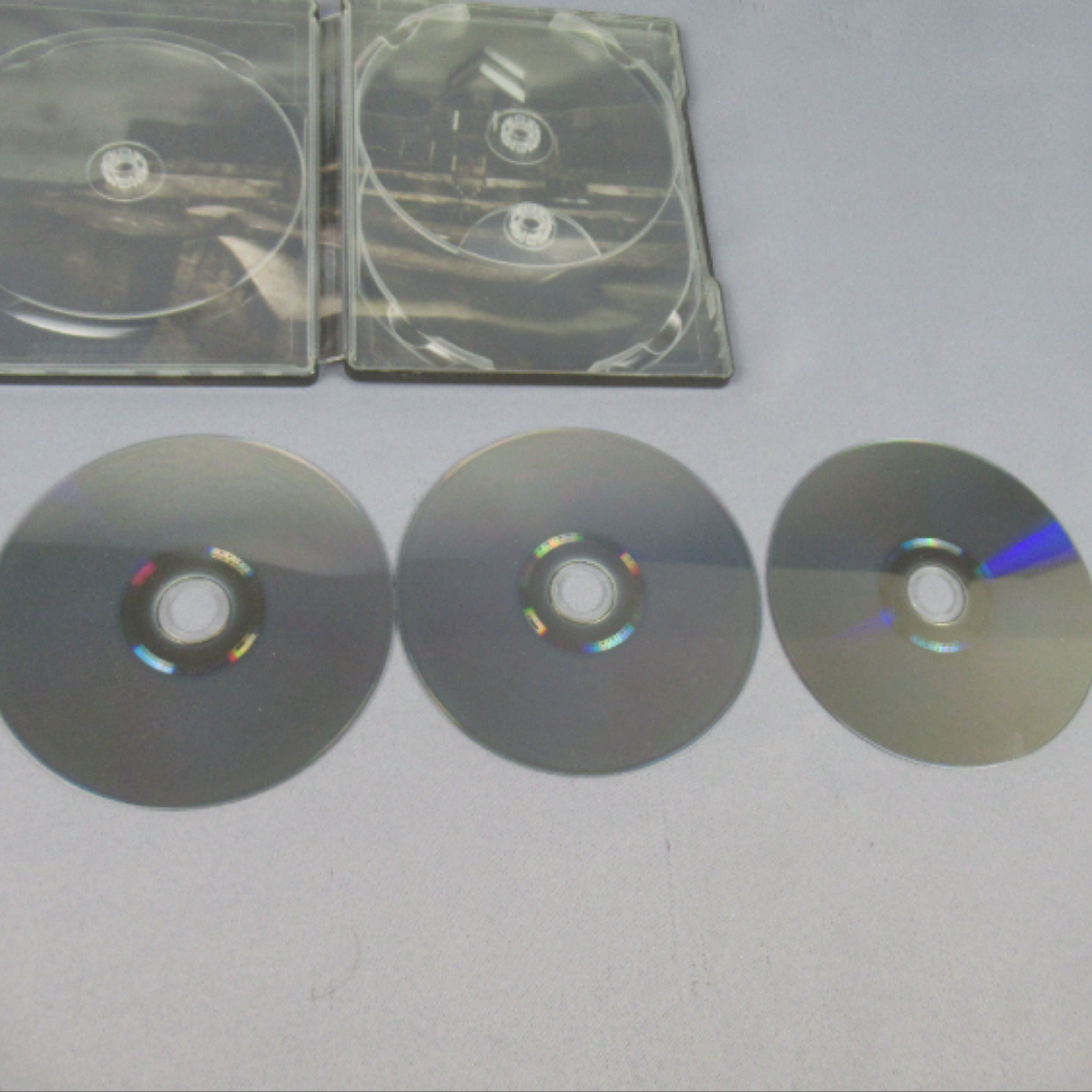 Voir photo 4 de DvD saison 7 de Game of Throne DvD saison 7 de Game of Throne Très bon état reconditionné photo 4