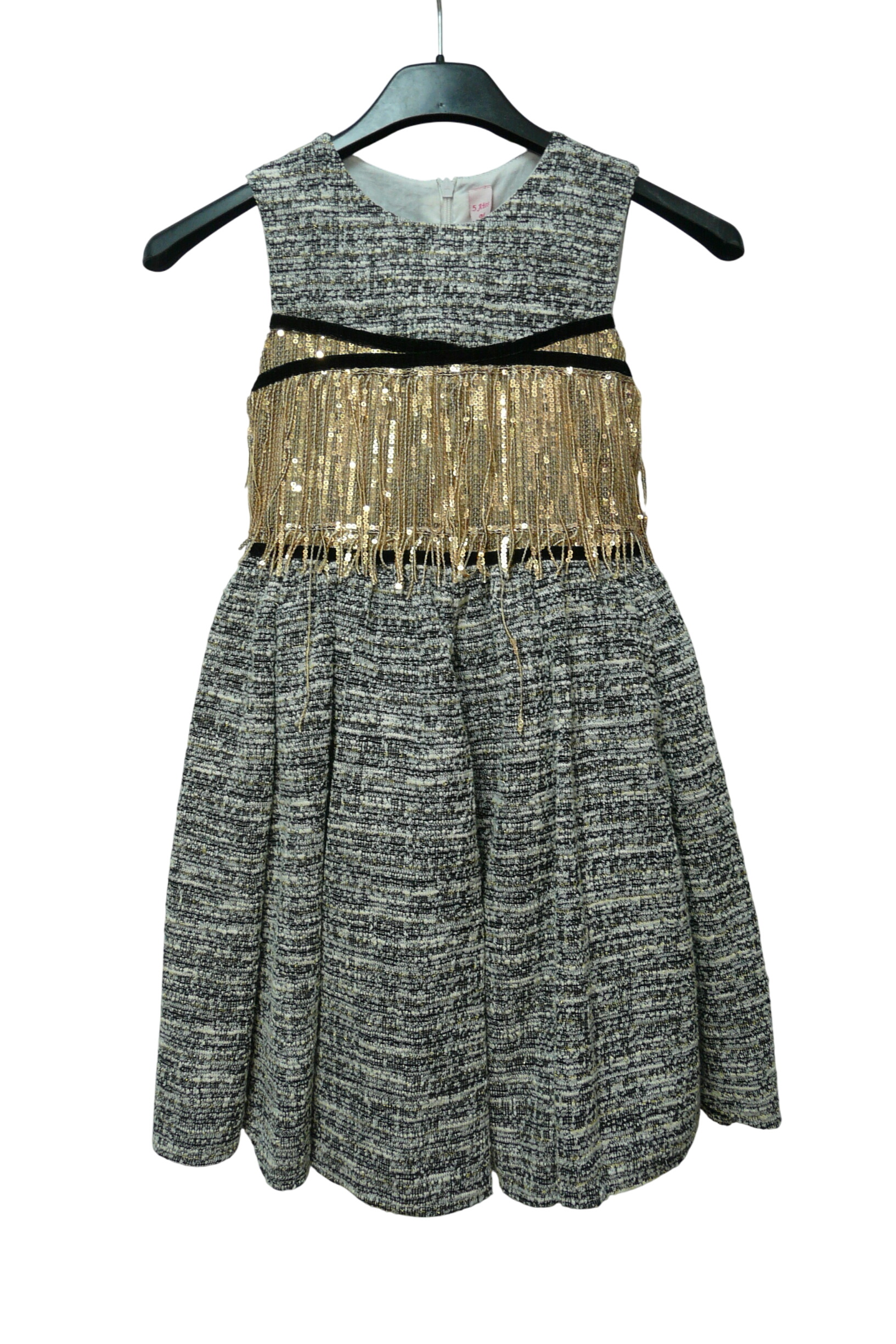Acheter E64 - Robe de mi-saison - Mayores - Âge 5 ans Parfait état - 10,00 € E64 - Robe de mi-saison - Mayores - Âge 5 ans Parfait état reconditionné disponible sur Label Emmaüs