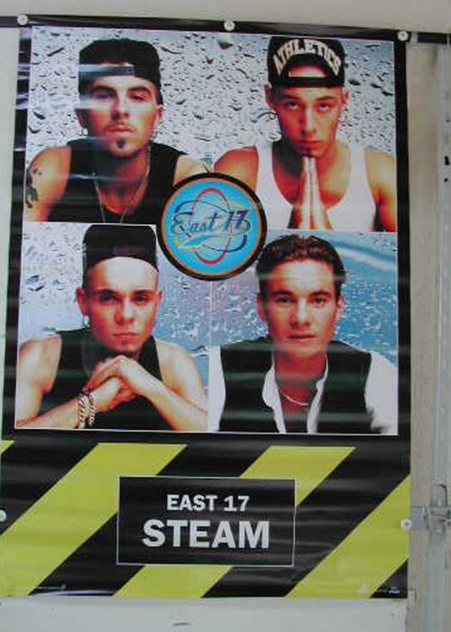 Acheter East 17 - 68x98 cm - AFFICHE / POSTER État correct - 16,99 € East 17 - 68x98 cm - AFFICHE / POSTER État correct N/A reconditionné disponible sur Fnac