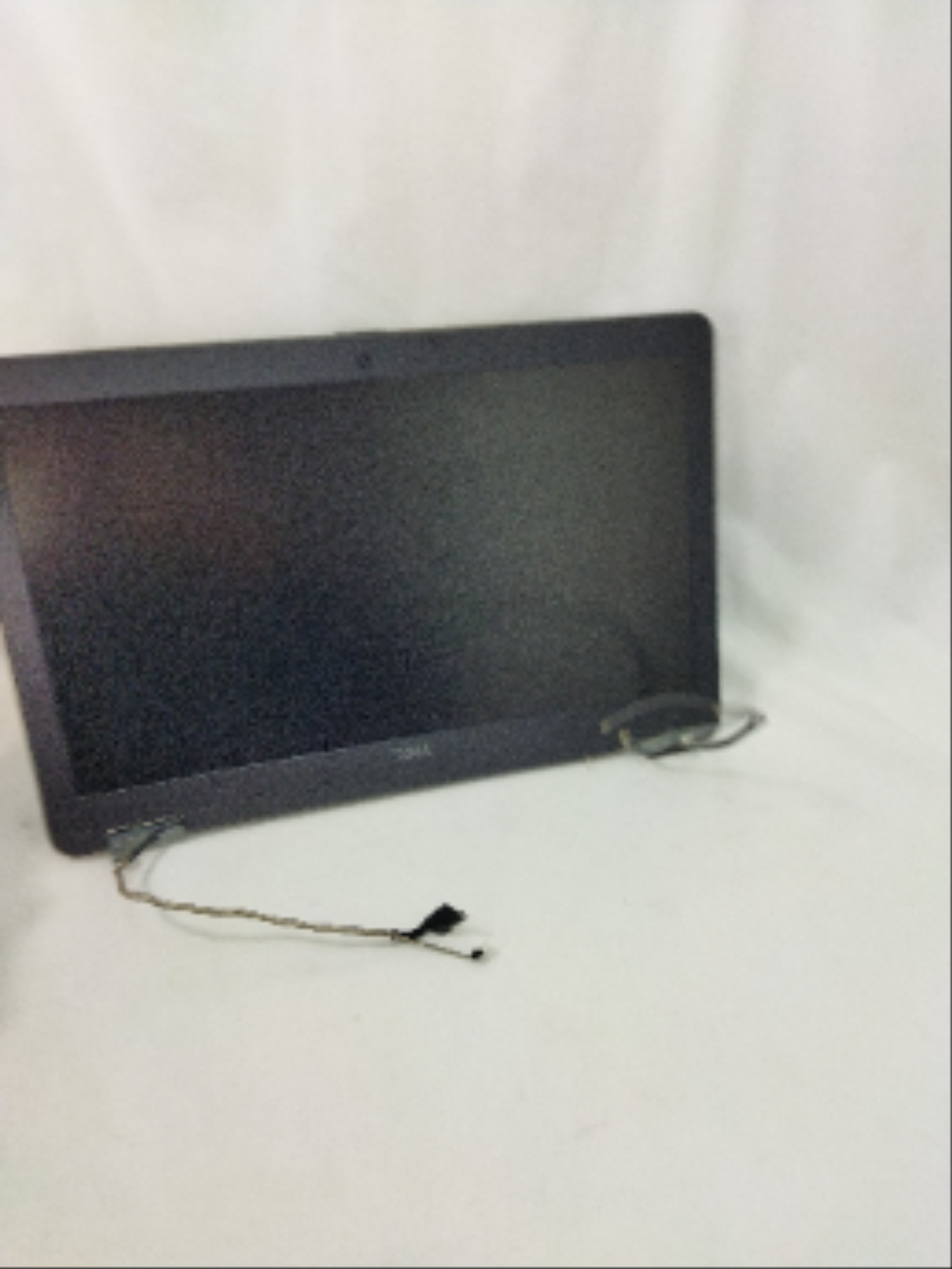 Voir photo 2 de Ecran DELL Latitude E6540 pour pièce Ecran DELL Latitude E6540 pour pièce bon état reconditionné photo 2