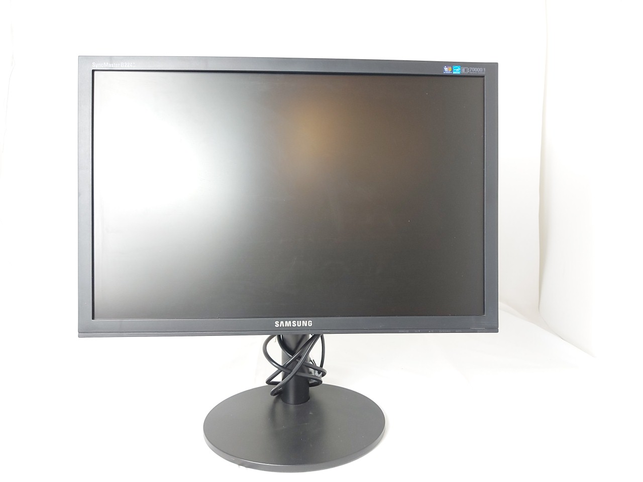 Ecran Samsung model B2240W très bon état - 43,99 € Ecran Samsung model B2240W très bon état reconditionné disponible sur Label Emmaüs