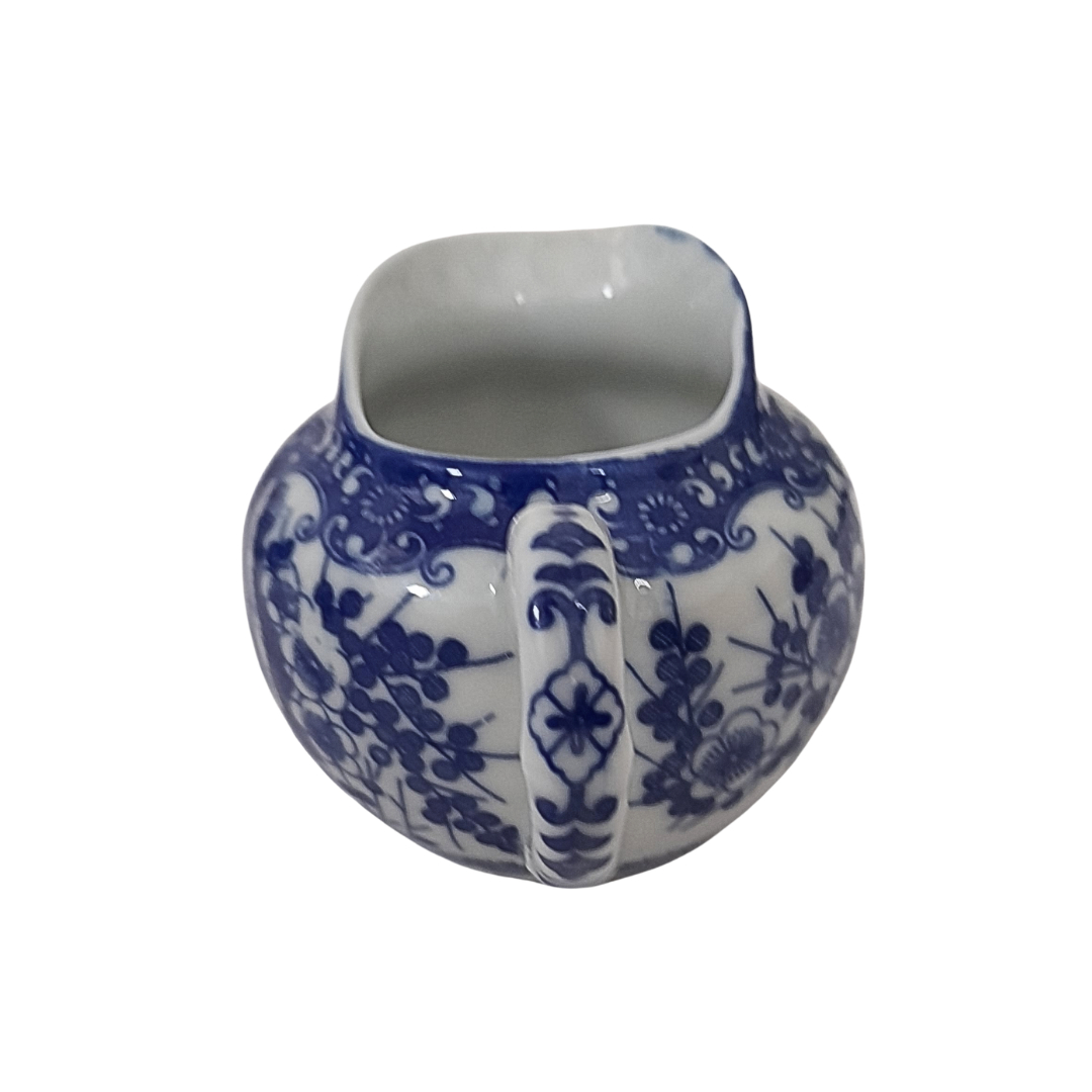 Voir photo 13 de Élégant Service à Thé Vintage en Porcelaine Fine du Japon – Motif Fleuri Bleu et Blanc Élégant Service à Thé Vintage en Porcelaine Fine du Japon – Motif Fleuri Bleu et Blanc Très bon état reconditionné photo 13