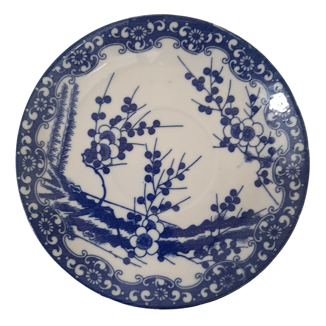 Voir photo 19 de Élégant Service à Thé Vintage en Porcelaine Fine du Japon – Motif Fleuri Bleu et Blanc Élégant Service à Thé Vintage en Porcelaine Fine du Japon – Motif Fleuri Bleu et Blanc Très bon état reconditionné photo 19