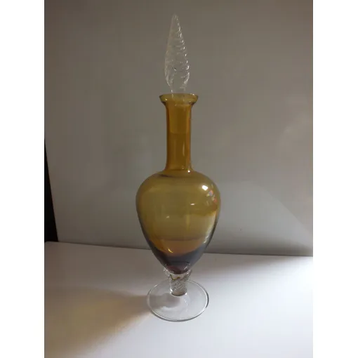 Elégante Carafe En Verre Couleur Ambre occasion reconditionné disponible sur Rakuten