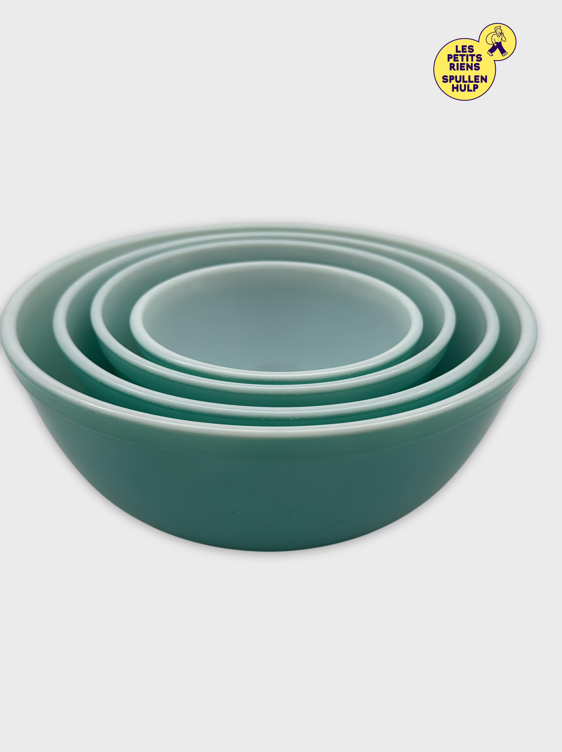 Ensemble 4 Bols Pyrex Vintage Turquoise Bon état - 85,00 € Ensemble 4 Bols Pyrex Vintage Turquoise Bon état reconditionné disponible sur Label Emmaüs