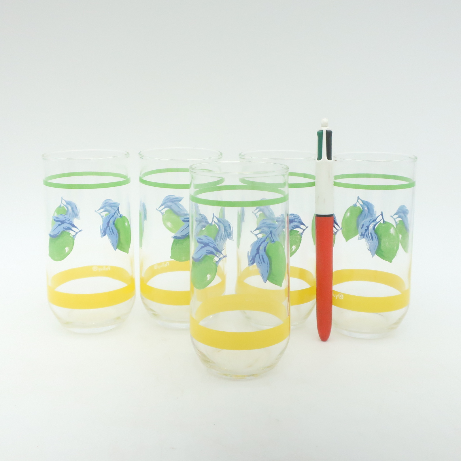 Voir photo 10 de Ensemble 6 Pieces en verre à motif " Citron Vert " Ensemble 6 Pieces en verre à motif " Citron Vert " Bon état reconditionné photo 10