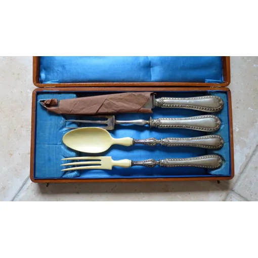 Ensemble A Découper Viande+Couverts À Salade Bon état reconditionné disponible sur Rakuten