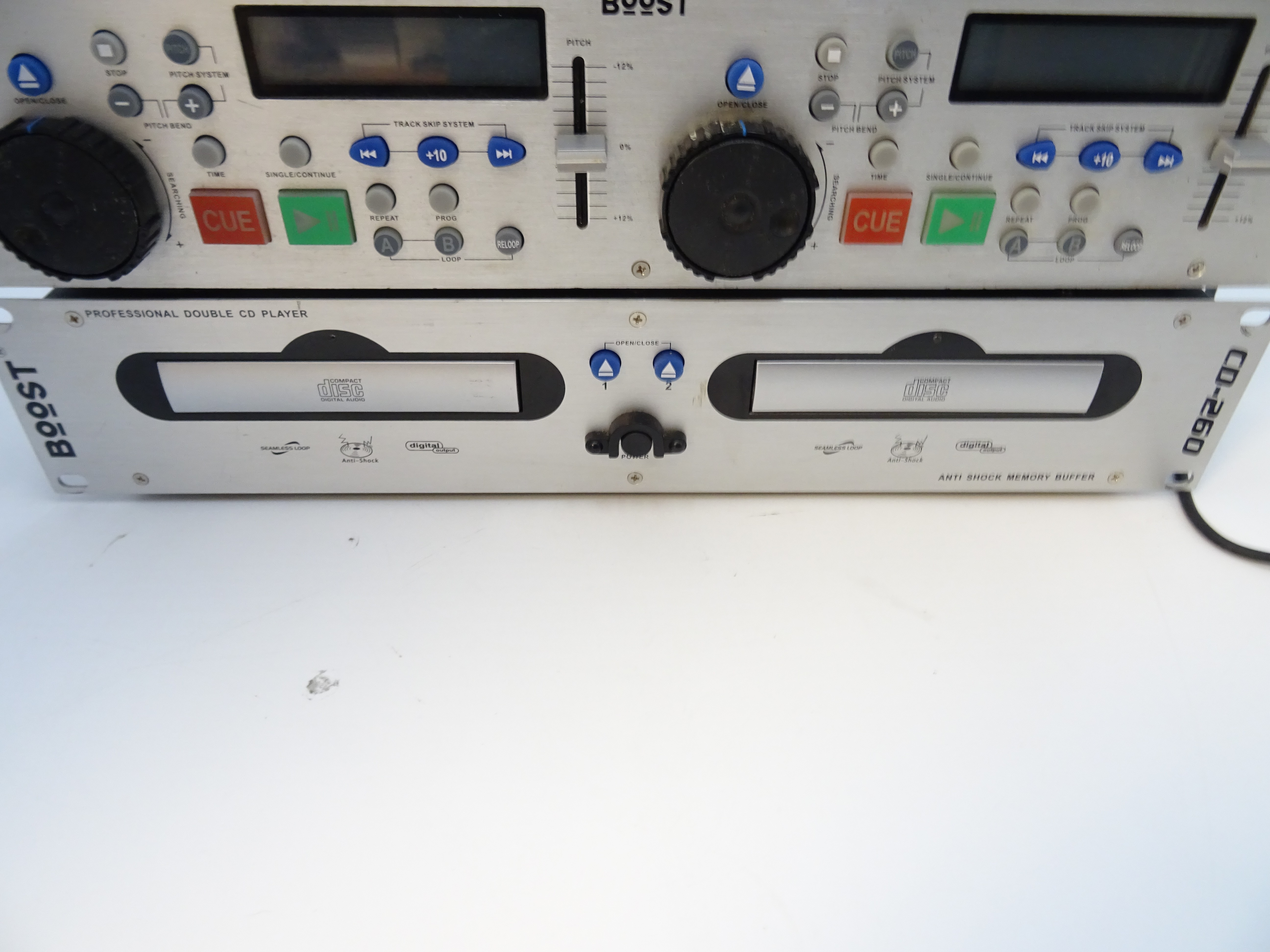 Voir photo 2 de Ensemble BOOST CD-260. Ensemble BOOST CD-260. bon état reconditionné photo 2