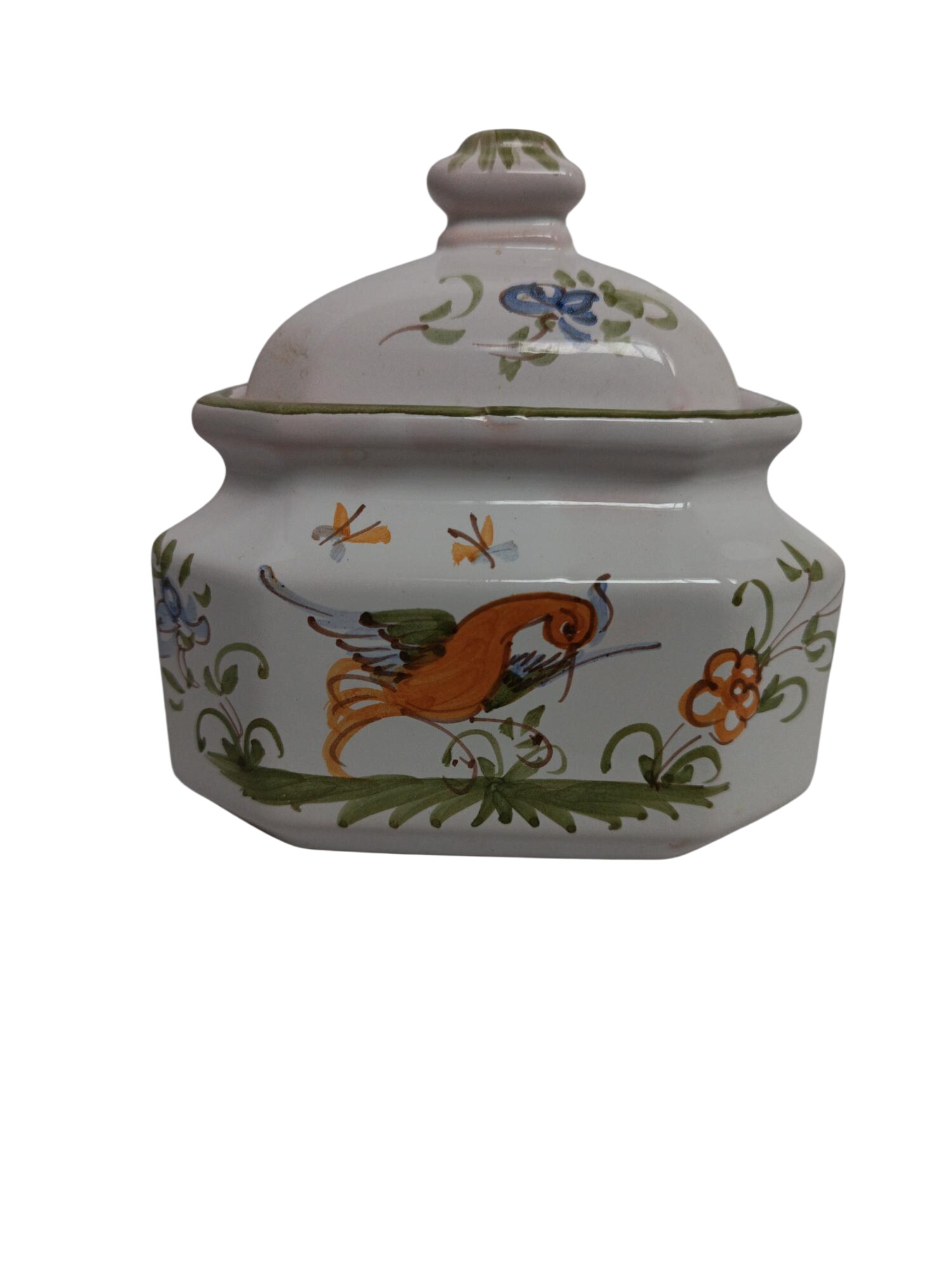 Ensemble cafetière, pot à lait, sucrier et 2 tasses et sous tasses Moustiers Bon état - 24,50 € Ensemble cafetière, pot à lait, sucrier et 2 tasses et sous tasses Moustiers Bon état reconditionné disponible sur Label Emmaüs