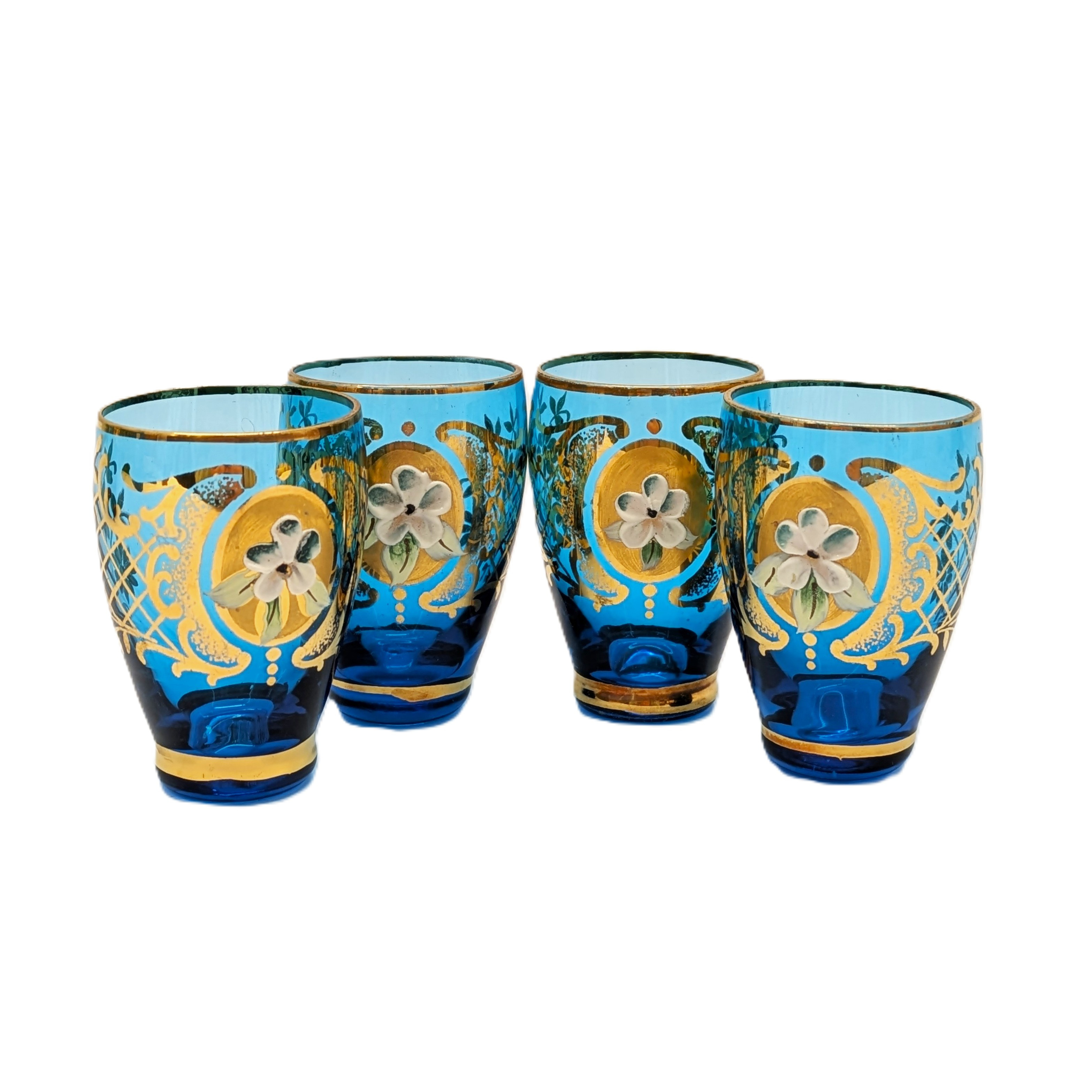 Voir photo 7 de Ensemble carafe et 4 verres en verre bleu émaillé – Style bohème / Murano Ensemble carafe et 4 verres en verre bleu émaillé – Style bohème / Murano Très bon état reconditionné photo 7
