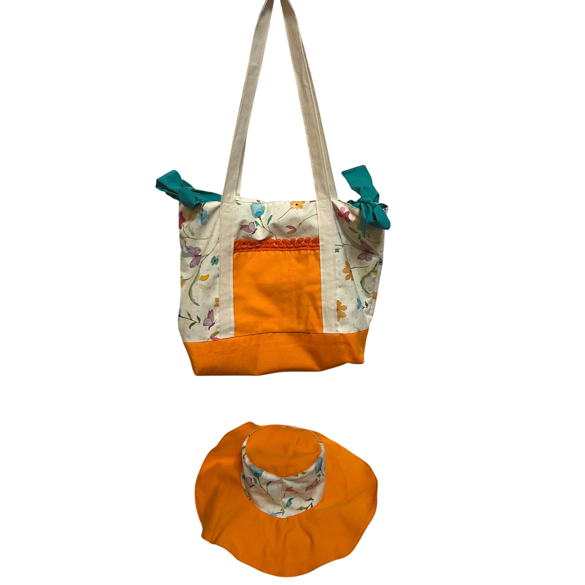 Ensemble chapeau + sac de plage - 100% matières recyclées - Etoffe Meuse Parfait état - 45,00 € Ensemble chapeau + sac de plage - 100% matières recyclées - Etoffe Meuse Parfait état reconditionné disponible sur Label Emmaüs