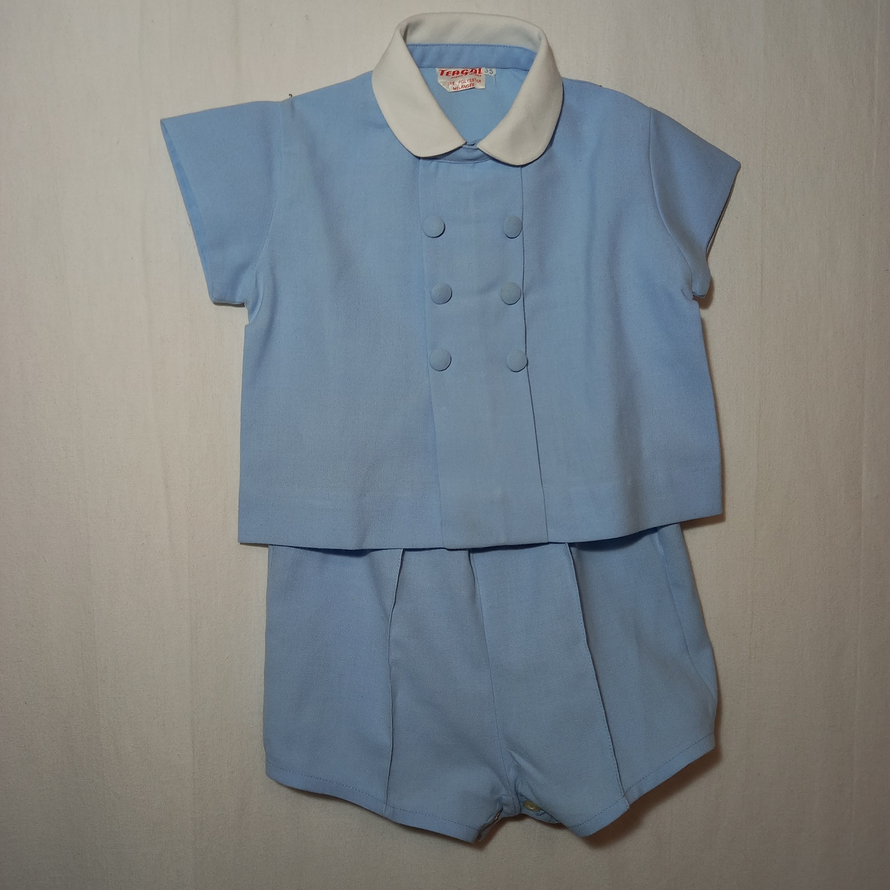 Acheter Ensemble chemise et short vintage 6/9 mois Bon état - 10,00 € Ensemble chemise et short vintage 6/9 mois Bon état reconditionné disponible sur Label Emmaüs