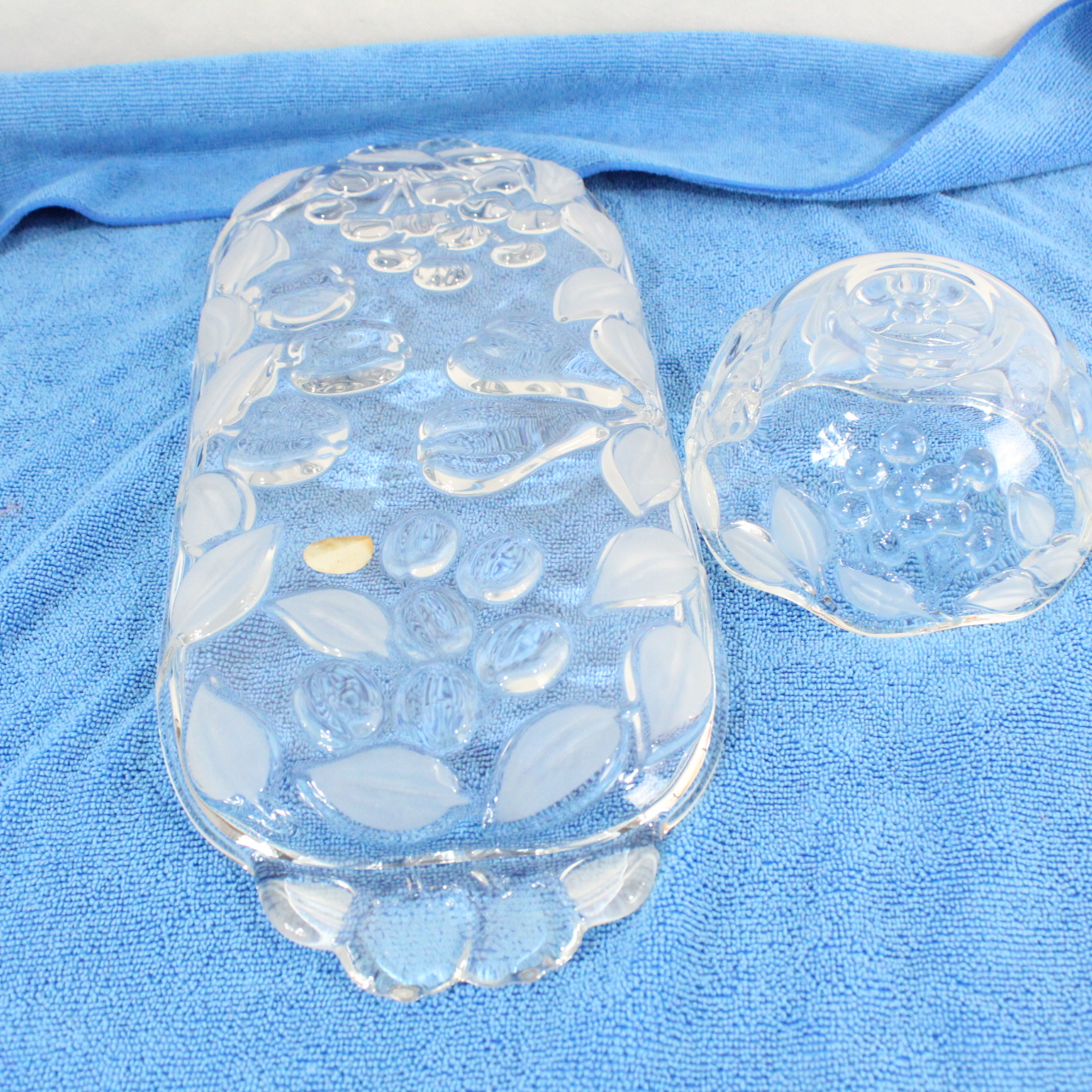 Voir photo 4 de Ensemble coupe à fruits et plateau en verre original waltherglas Ensemble coupe à fruits et plateau en verre original waltherglas Très bon état reconditionné photo 4