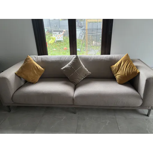 Ensemble de 2 canapés confort avec 3places chacun en excellent état occasion - 700,00 € Ensemble de 2 canapés confort avec 3places chacun en excellent état occasion reconditionné disponible sur Rakuten