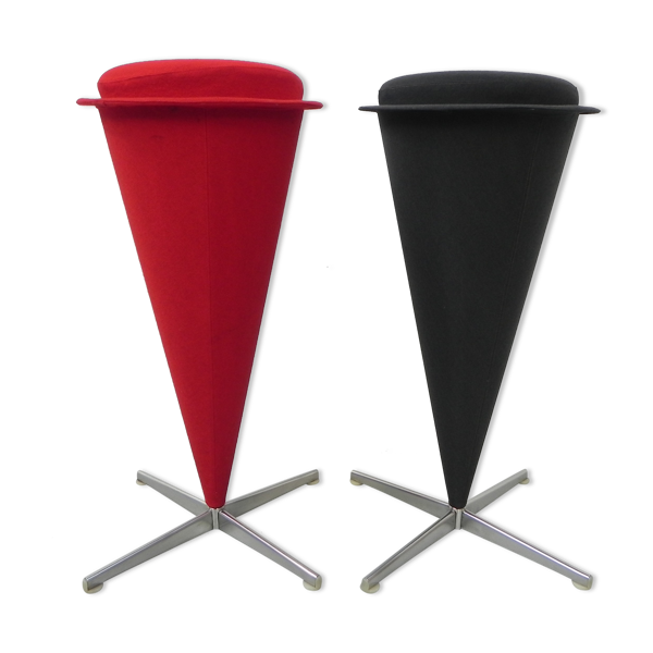 Ensemble de 2 tabourets Verner Panton Bon état - alternatives disponibles sur Dero Ensemble de 2 tabourets Verner Panton Bon état reconditionné (offre indisponible)