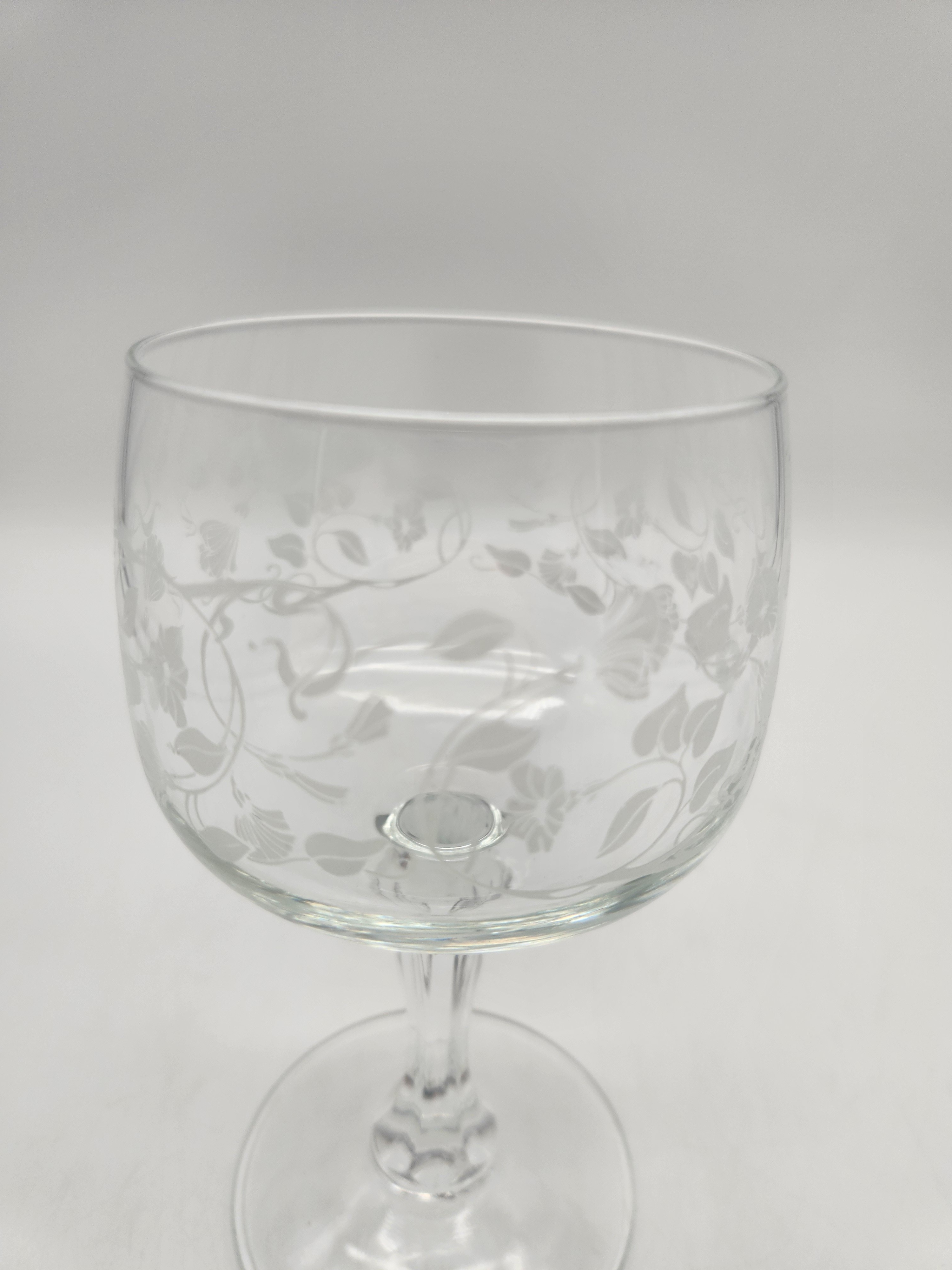 Voir photo 4 de Ensemble de 6 verres à pied Riviera vintage Ensemble de 6 verres à pied Riviera vintage Très bon état reconditionné photo 4