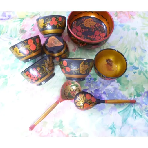 Acheter Ensemble De Bols Russes Traditionnels. occasion - 14,00 € Ensemble De Bols Russes Traditionnels. occasion reconditionné disponible sur Rakuten