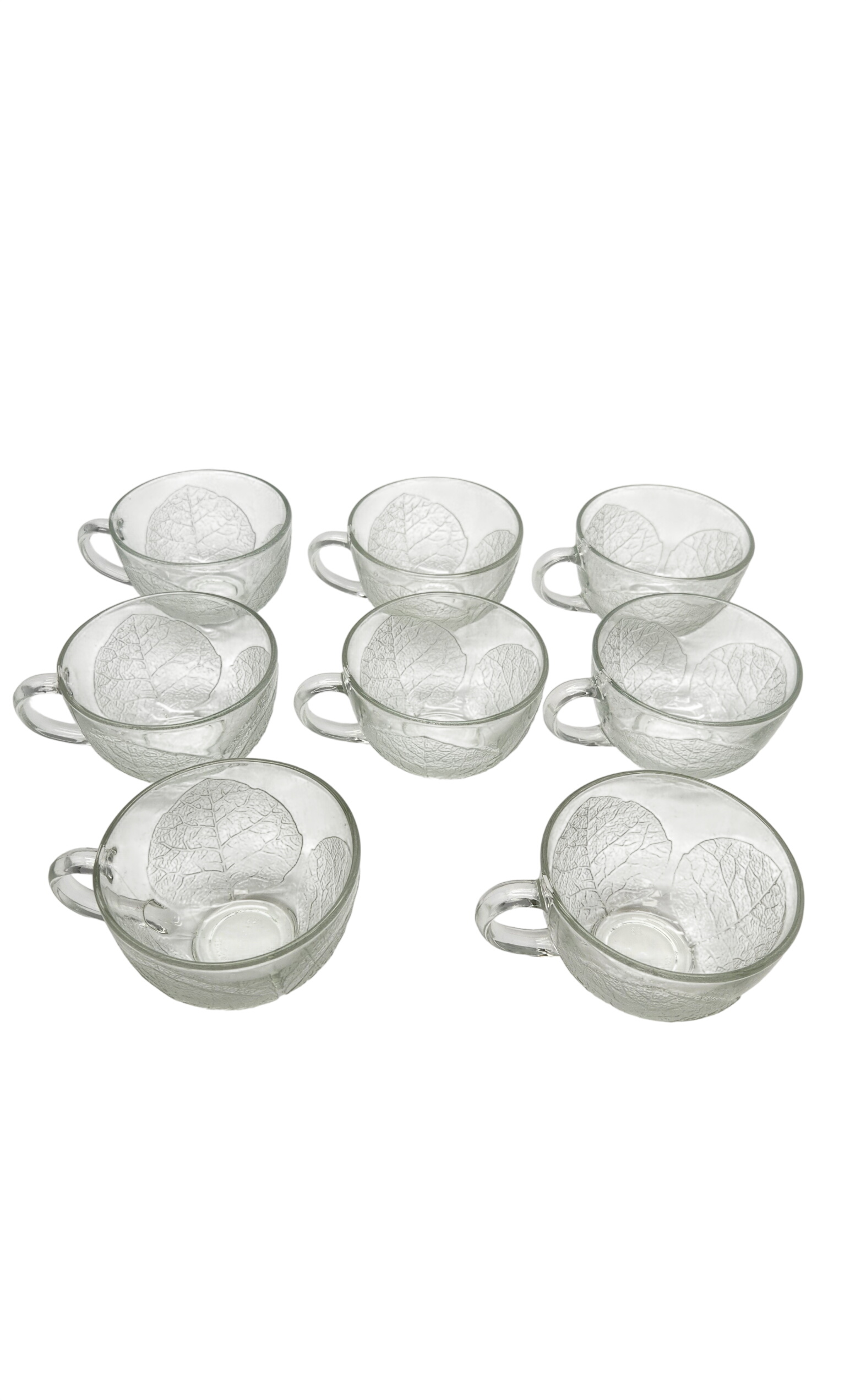 Ensemble de huit tasses à café Arcoroc vintage Très bon état - 10,00 € Ensemble de huit tasses à café Arcoroc vintage Très bon état reconditionné disponible sur Label Emmaüs