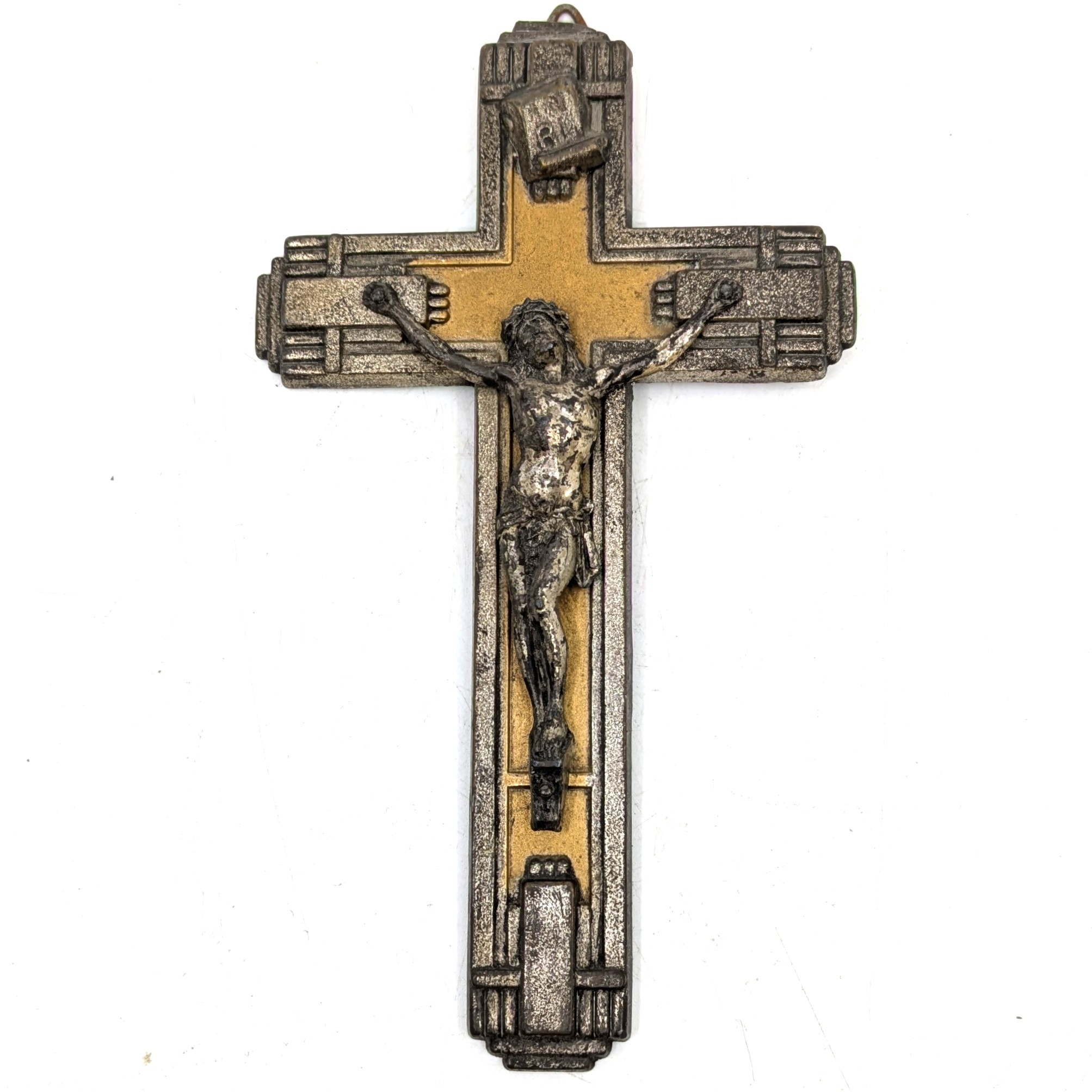Voir photo 2 de Ensemble de trois crucifix anciens en métal Ensemble de trois crucifix anciens en métal État correct reconditionné photo 2