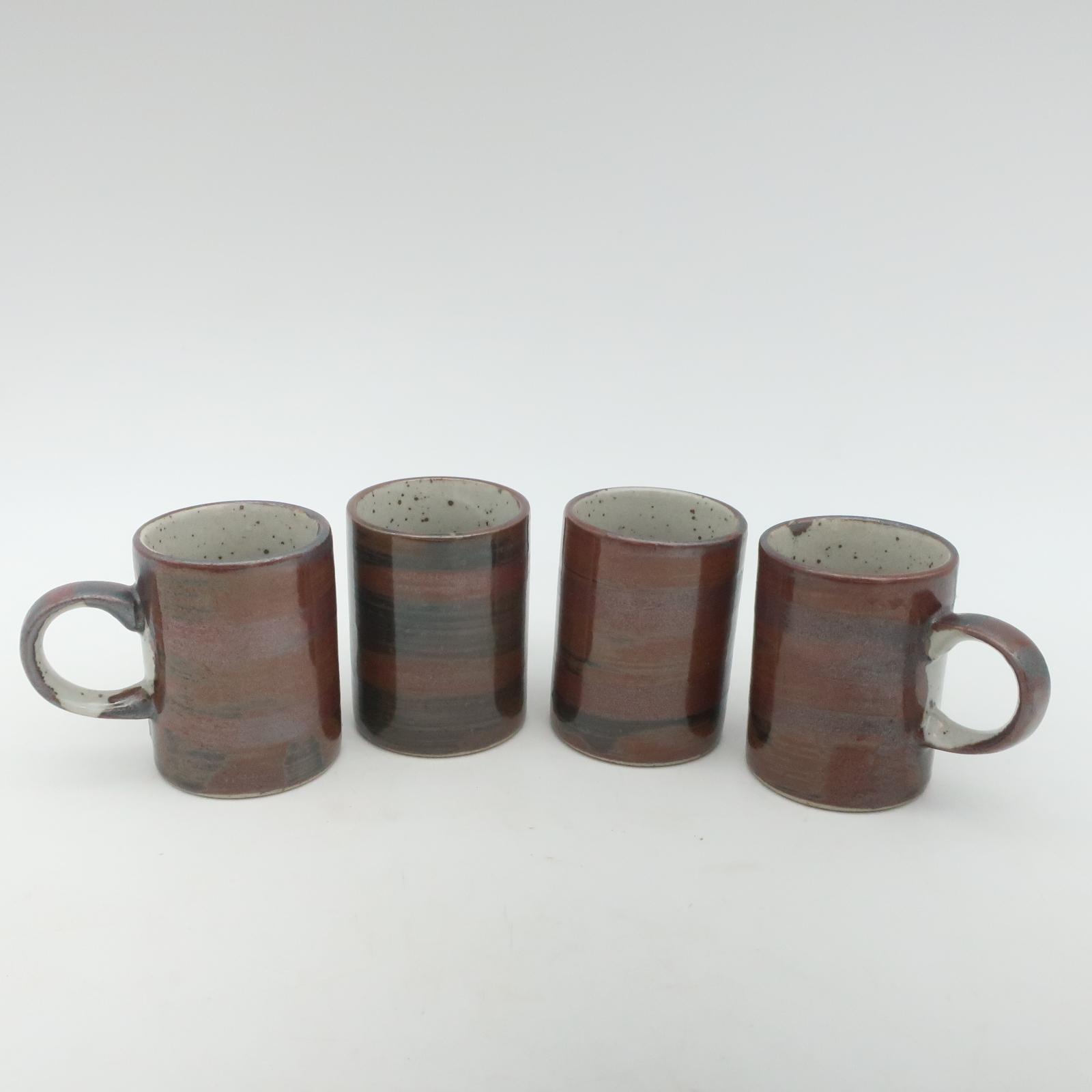 Voir photo 5 de Ensemble de12 Tasses et Sous-Tasses vintage (1970) grès paysan Japan Ensemble de12 Tasses et Sous-Tasses vintage (1970) grès paysan Japan Très bon état reconditionné photo 5