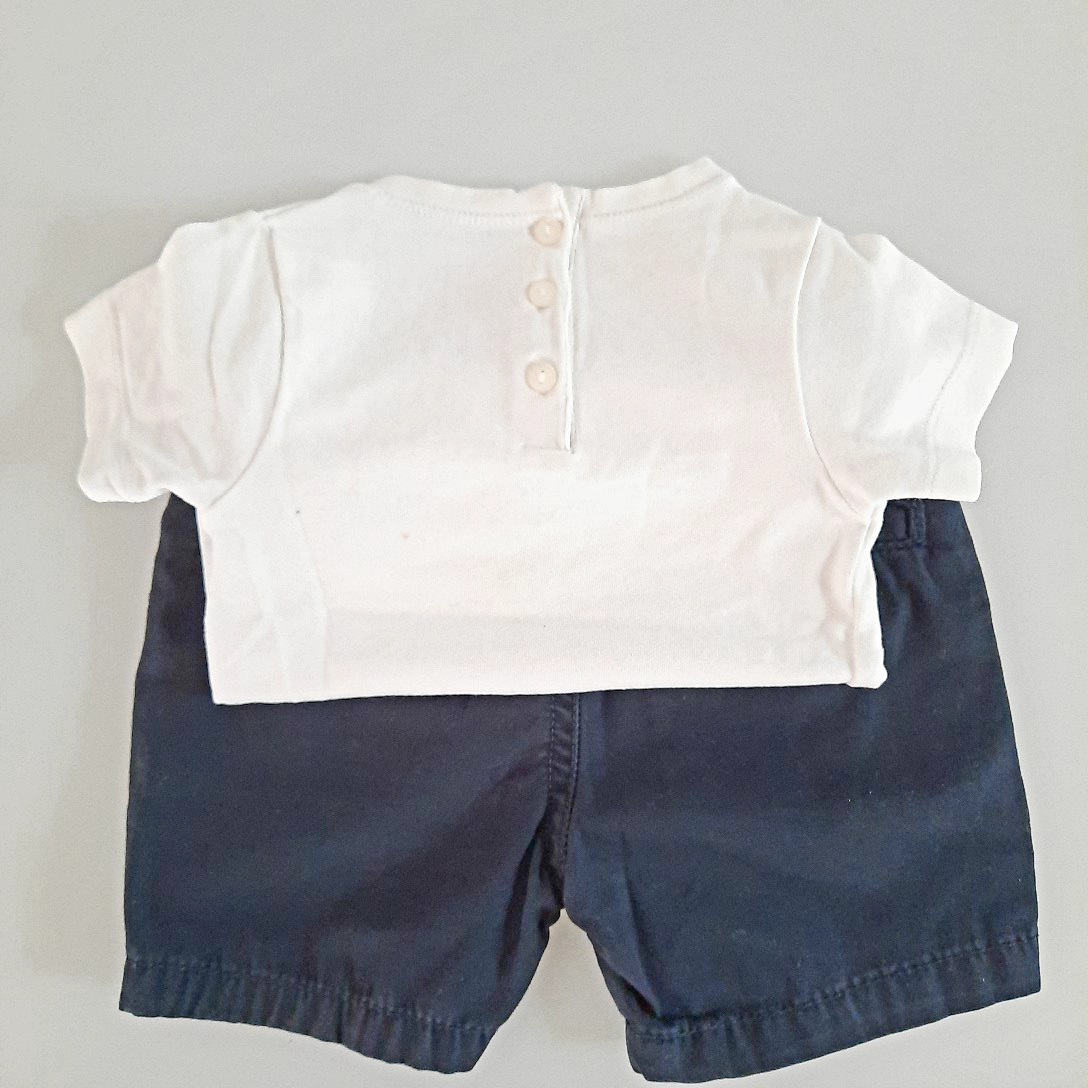 Voir photo 2 de Ensemble pour bébé de 6 mois (T-shirt "Basic DPAM" et short" AMERICAN PILOT"). Ensemble pour bébé de 6 mois (T-shirt "Basic DPAM" et short" AMERICAN PILOT"). Très bon état reconditionné photo 2