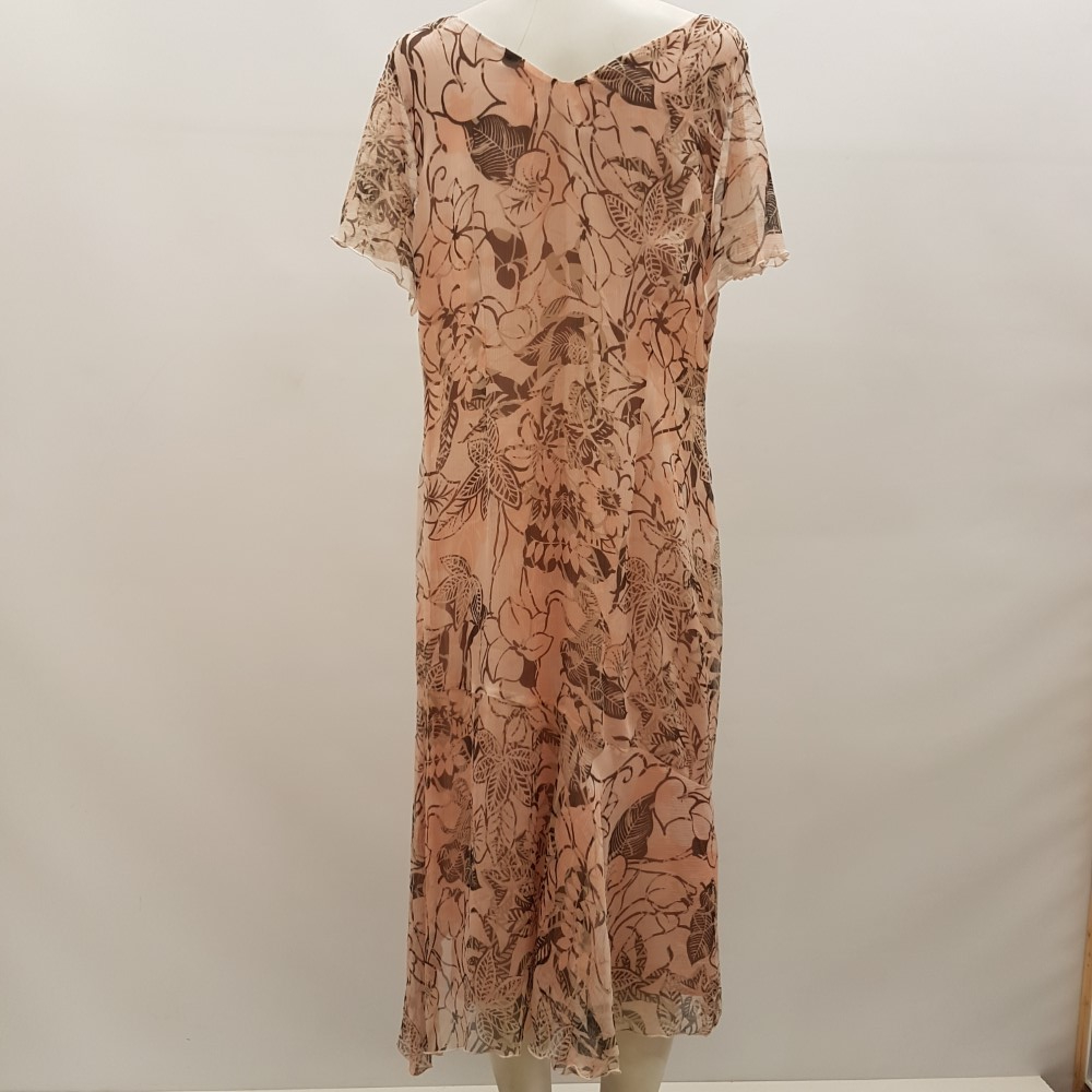 Voir photo 12 de Ensemble : robe, boléro et foulard - UN JOUR AILLEURS - Taille 44 Ensemble : robe, boléro et foulard - UN JOUR AILLEURS - Taille 44 Très bon état reconditionné photo 12