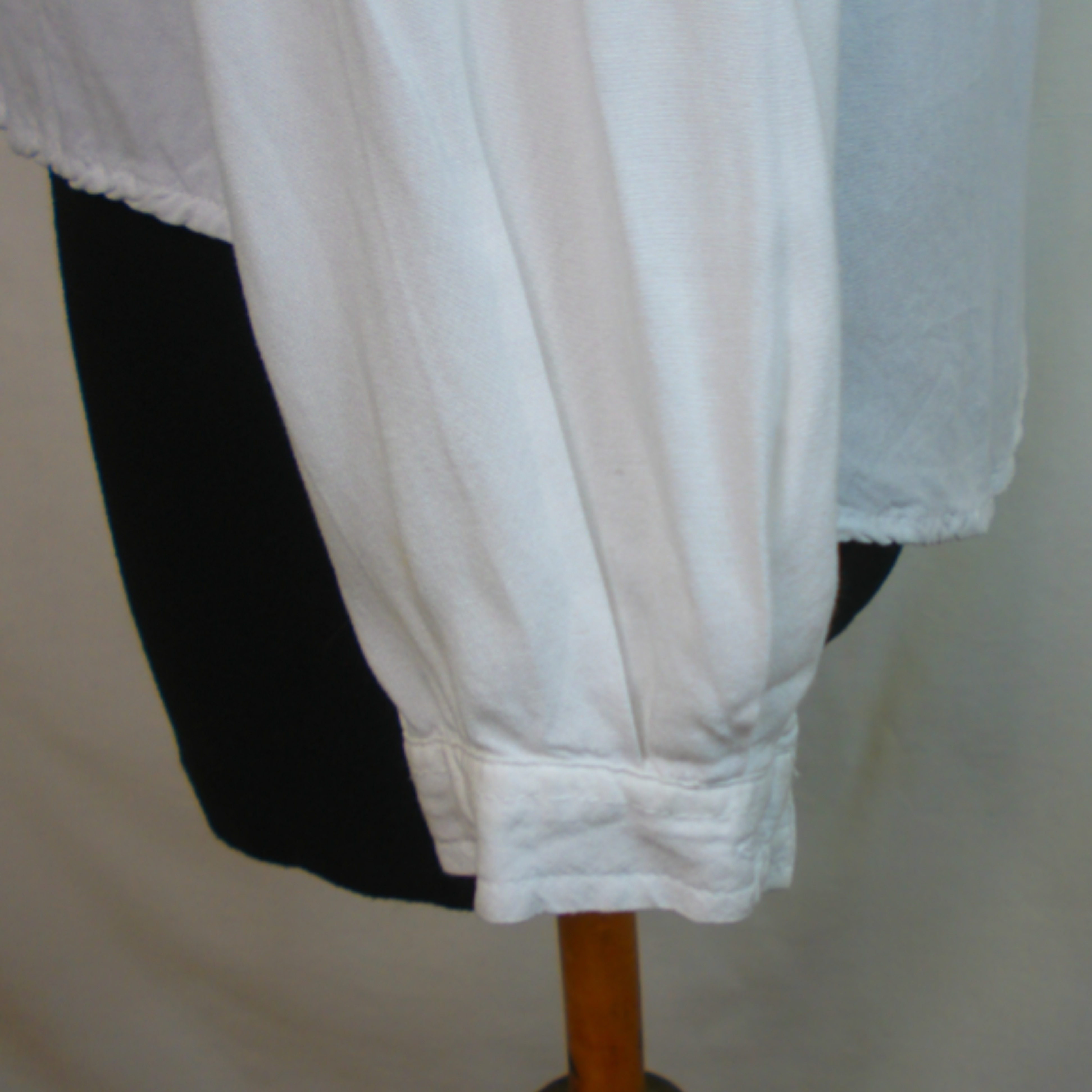Voir photo 11 de Ensemble Salopette - chemise, gris foncé - noir et blanc, taille 1 Ensemble Salopette - chemise, gris foncé - noir et blanc, taille 1 Très bon état reconditionné photo 11