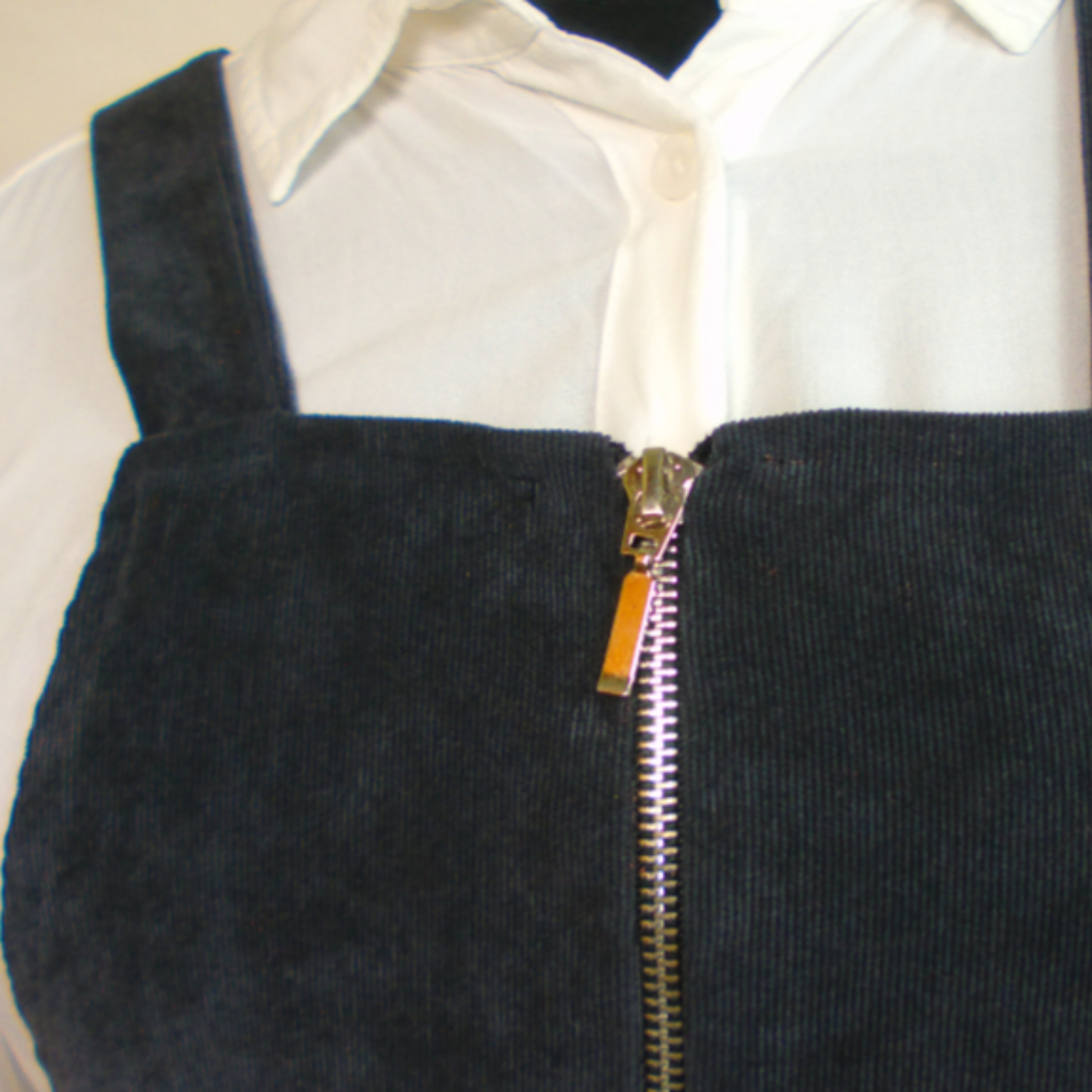 Voir photo 19 de Ensemble Salopette - chemise, gris foncé - noir et blanc, taille 1 Ensemble Salopette - chemise, gris foncé - noir et blanc, taille 1 Très bon état reconditionné photo 19