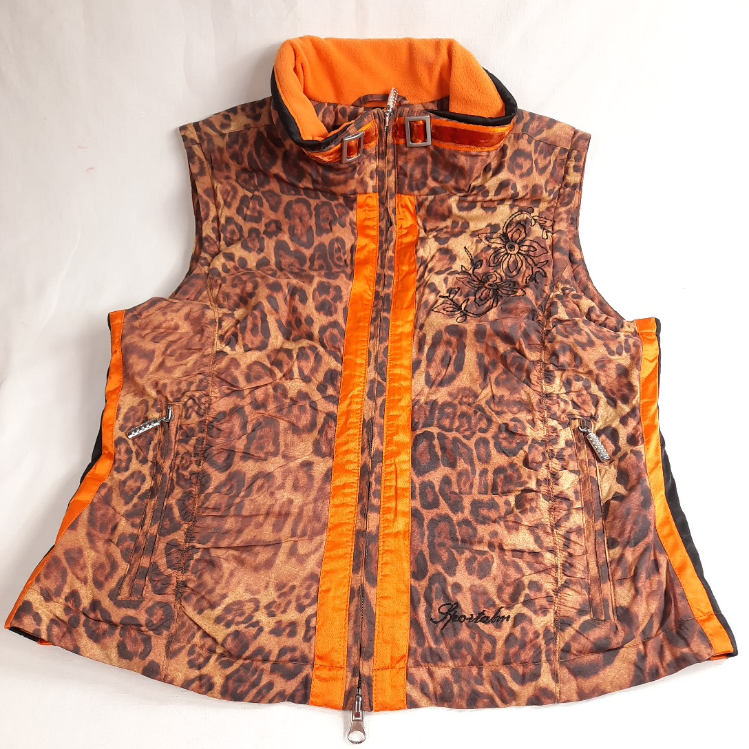 ENSEMBLE sportif branché "SPORTALM" (Doudoune sans manches et Pantalon) — Taille 38 Très bon état - 90,00 € ENSEMBLE sportif branché "SPORTALM" (Doudoune sans manches et Pantalon) — Taille 38 Très bon état reconditionné disponible sur Label Emmaüs