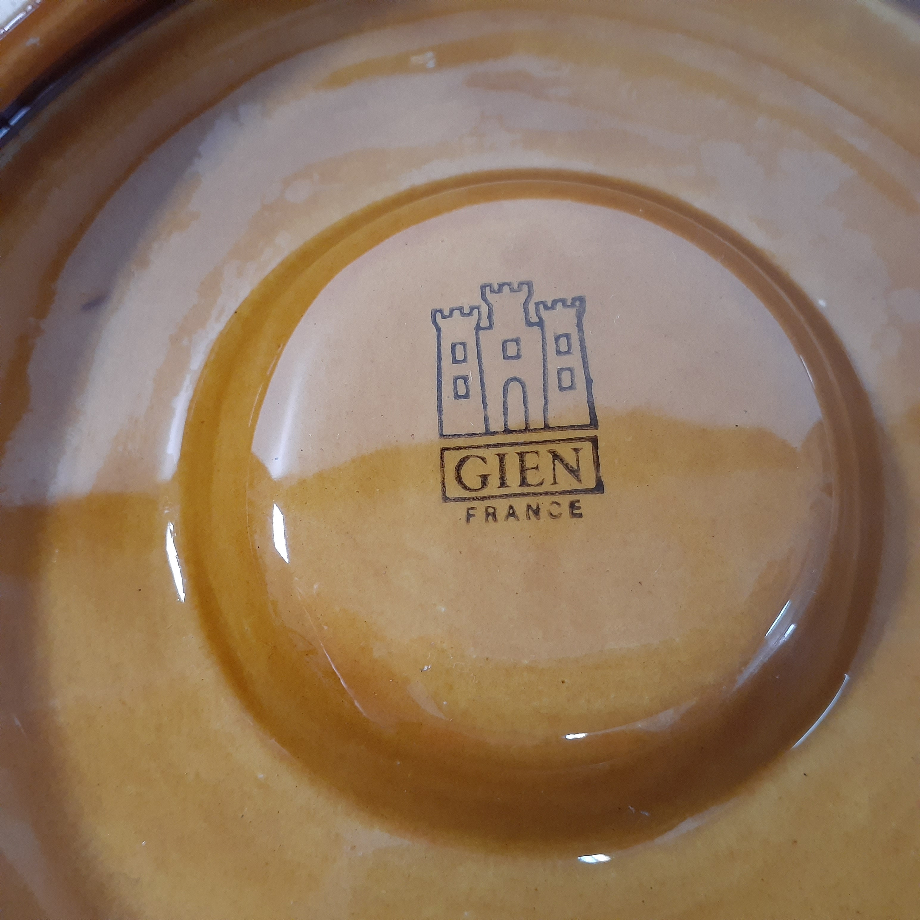 Voir photo 12 de Ensemble - Un grand plat et Un chauffe plat - GIEN - Années 70 Ensemble - Un grand plat et Un chauffe plat - GIEN - Années 70 Très bon état reconditionné photo 12