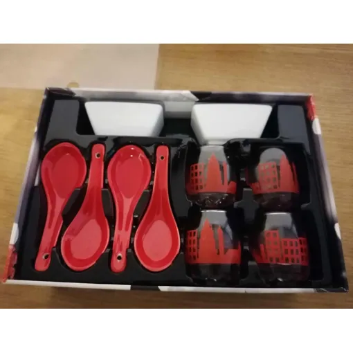 Ensemble Verrines Et Cuillères Pour Apéro occasion reconditionné disponible sur Rakuten