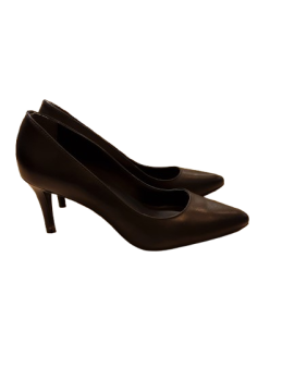 Acheter Escarpin en cuir noir ERAM de seconde main - 20,00 € | Dero Escarpin en cuir noir ERAM de seconde main Eram reconditionné disponible sur Claquettes Market | Dero