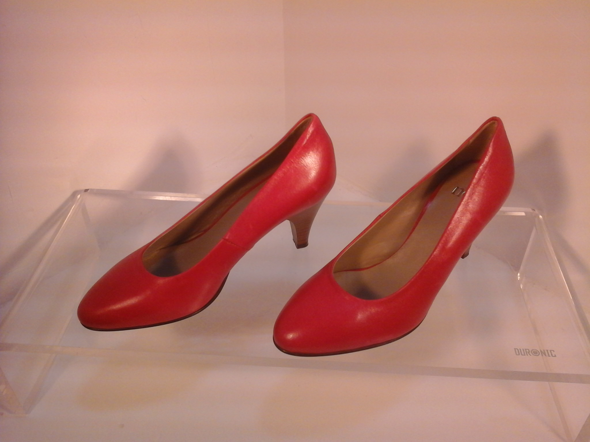 Voir photo 2 de Escarpin femme NOE Escarpin femme NOE Parfait état reconditionné photo 2