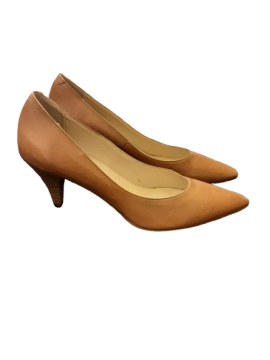 Escarpins a talons camel SAN MARINA - 25,00 € Escarpins a talons camel SAN MARINA San Marina reconditionné disponible sur Claquettes Market