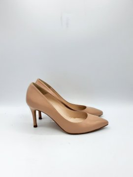 Escarpins beige de seconde main - 25,00 € Escarpins beige de seconde main André reconditionné disponible sur Claquettes Market