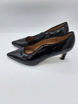 Acheter Escarpins Cristina Millotti noir vernis de seconde main - 20,00 € | Dero Escarpins Cristina Millotti noir vernis de seconde main N/A reconditionné disponible sur Claquettes Market | Dero