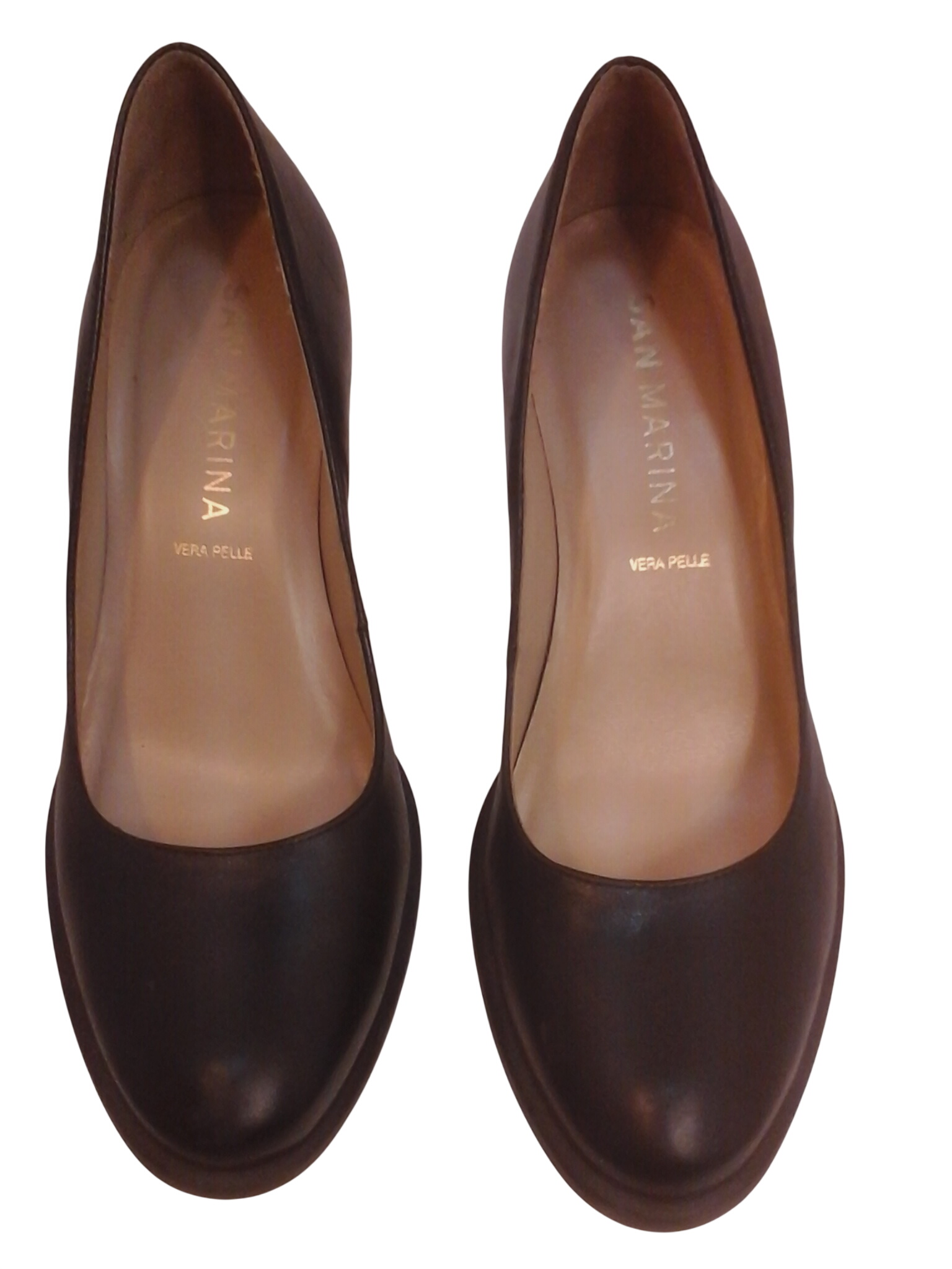 Acheter Escarpins cuir noir San Marina P 36 Parfait état - 10,00 € Escarpins cuir noir San Marina P 36 Parfait état reconditionné disponible sur Label Emmaüs