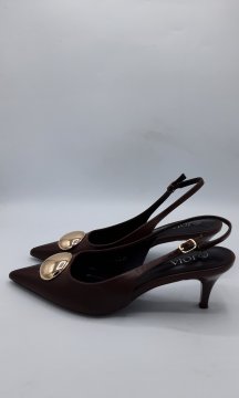 Escarpins Joia marron de seconde main - 30,00 € Escarpins Joia marron de seconde main reconditionné disponible sur Claquettes Market