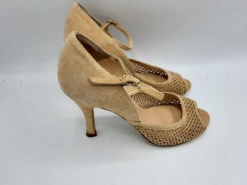 Escarpins open toe SAN MARINA sable de seconde main - 20,00 € Escarpins open toe SAN MARINA sable de seconde main San Marina reconditionné disponible sur Claquettes Market