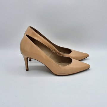 Escarpins San Marina beige de seconde main - 35,00 € Escarpins San Marina beige de seconde main San Marina reconditionné disponible sur Claquettes Market