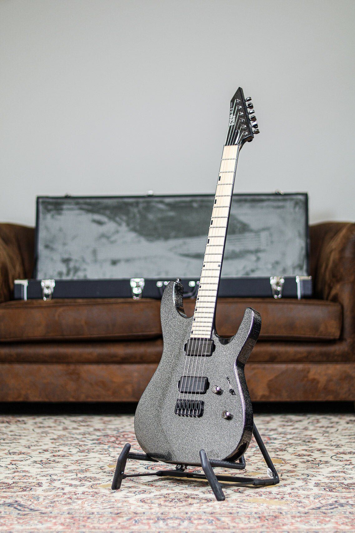 ESP Original M-2 CTM NT Titan Métal Noir Scintillant Métal noir scintillant Parfait état reconditionné disponible sur Refurbed