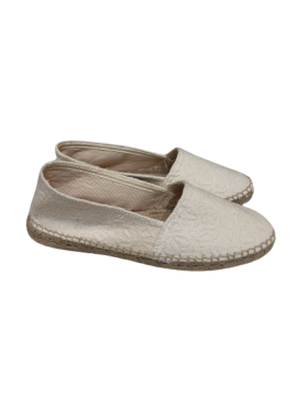 Acheter Espadrilles en textile beige brodé - ERAM T38 de seconde main - 20,00 € Espadrilles en textile beige brodé - ERAM T38 de seconde main Eram reconditionné disponible sur Claquettes Market
