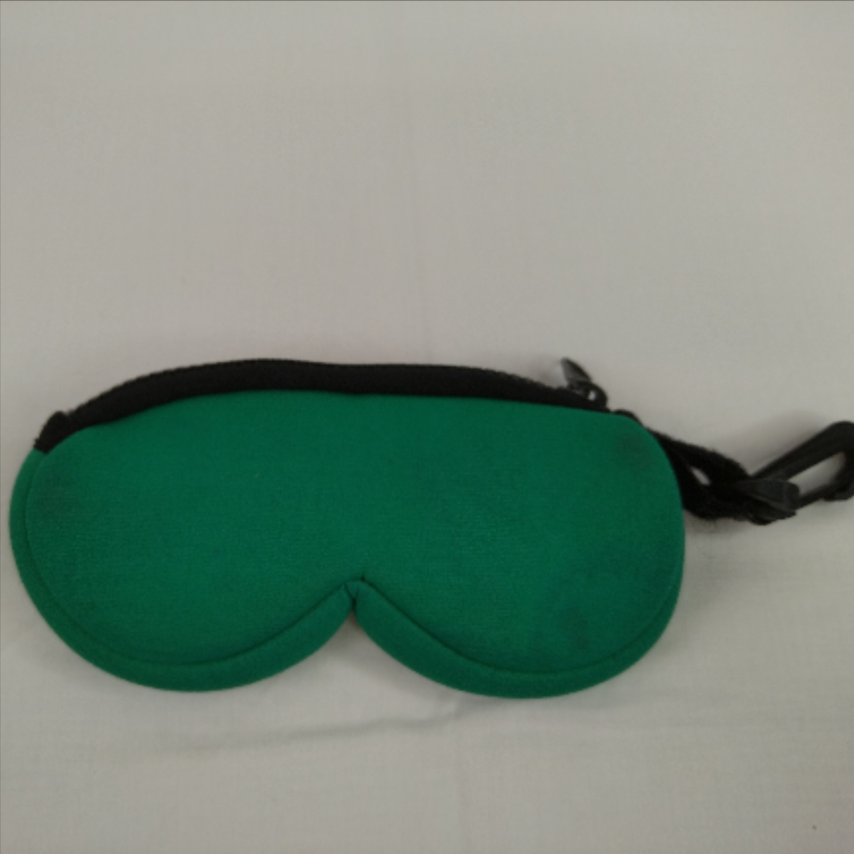 Voir photo 2 de Etui à lunettes Reebok Etui à lunettes Reebok Bon état reconditionné photo 2