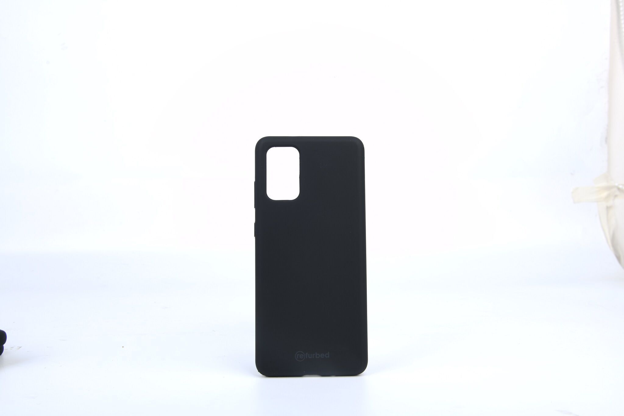 Étui téléphone silicone Samsung Galaxy S20+ noir Parfait état reconditionné disponible sur Refurbed