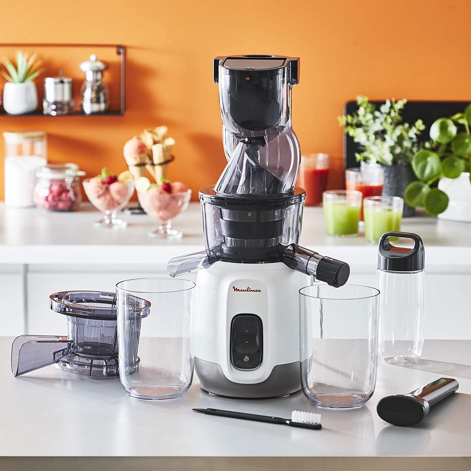 Acheter Extracteur de jus à froid Moulinex ZU600110R Très bon état - 200,00 € Extracteur de jus à froid Moulinex ZU600110R Très bon état reconditionné disponible sur Label Emmaüs