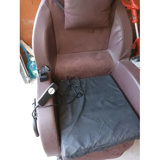 Fauteuil Électrique Releveur occasion reconditionné disponible sur Rakuten
