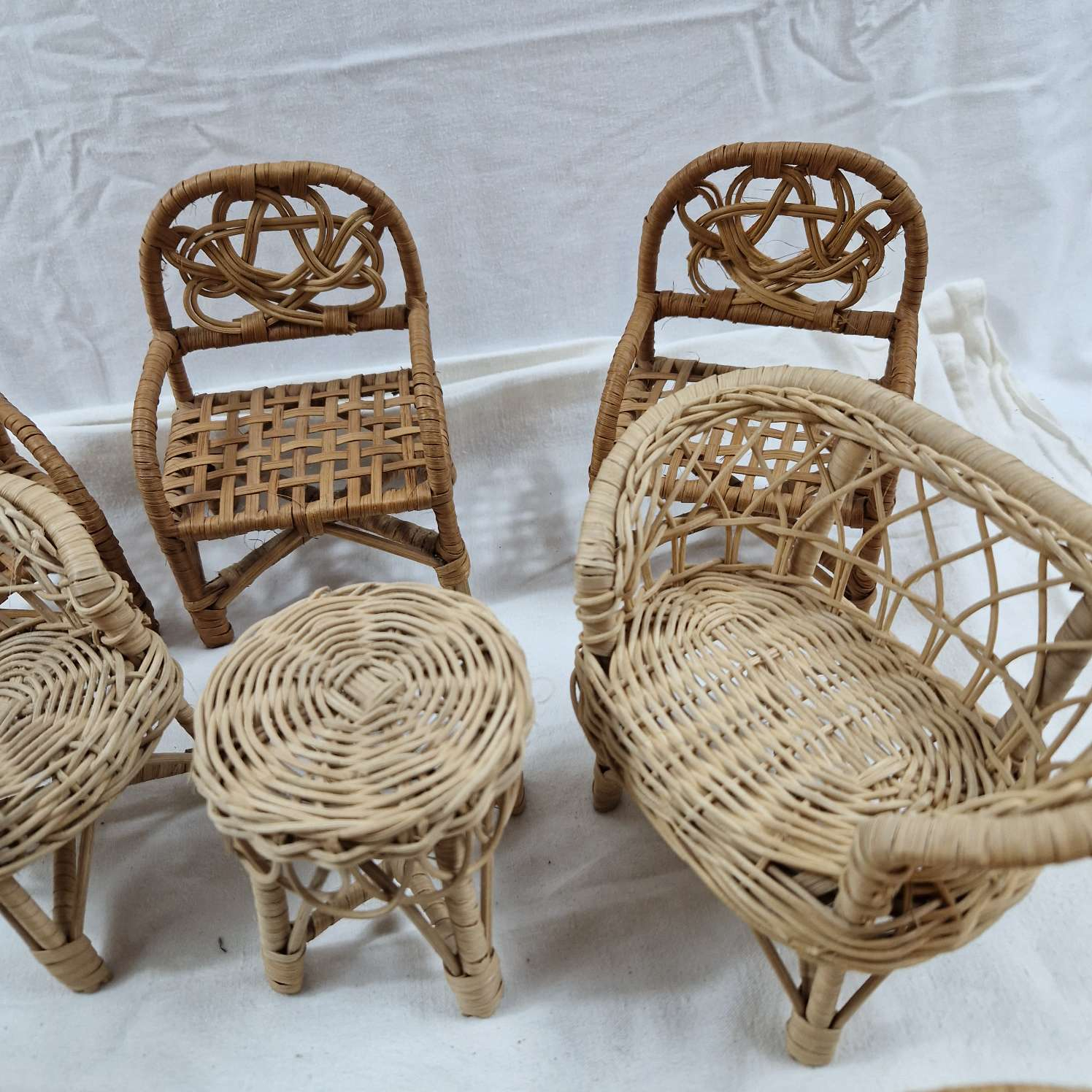Voir photo 7 de Fauteuil en osier pour maisons de poupées Fauteuil en osier pour maisons de poupées reconditionné photo 7