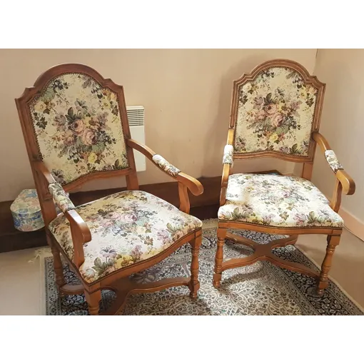 FAUTEUILS DE TAPISSIER Bon état reconditionné disponible sur Rakuten